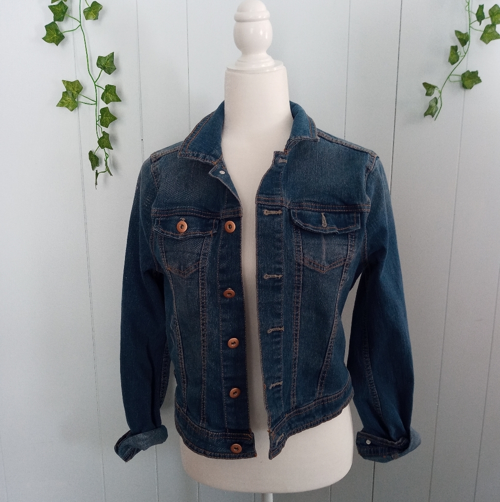 Love Tree Denim Distressed Jean Jacket Large - Picture 5 of 8